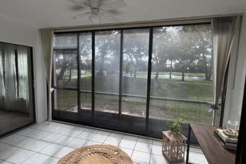 Copropriété à vendre à Pompano Beach, Floride: 2 chambres, 113.53 m2 № 2256448 - photo 11