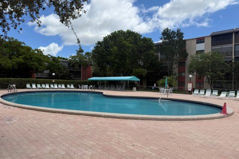 Copropriété à vendre à Pompano Beach, Floride: 2 chambres, 113.53 m2 № 2256448 - photo 20