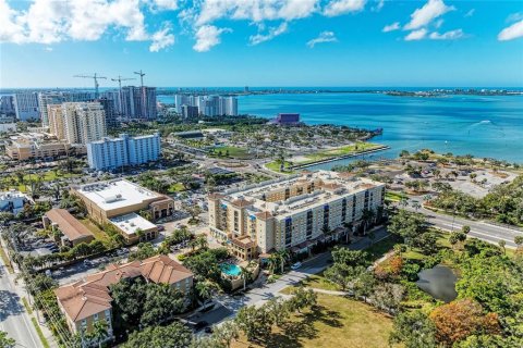 Condo à Sarasota, Floride, 2 chambres  № 2195302