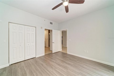 Copropriété à vendre à Sarasota, Floride: 2 chambres, 100.71 m2 № 2195302 - photo 14