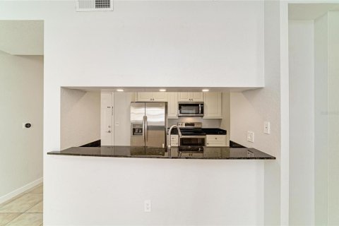 Copropriété à vendre à Sarasota, Floride: 2 chambres, 100.71 m2 № 2195302 - photo 8