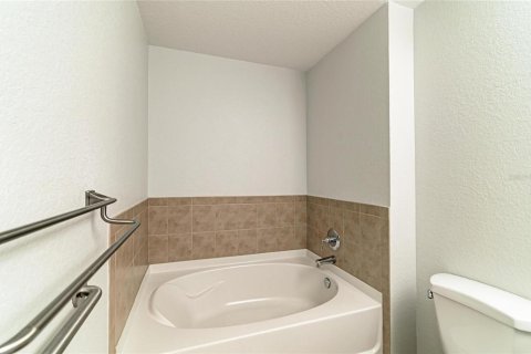 Copropriété à vendre à Sarasota, Floride: 2 chambres, 100.71 m2 № 2195302 - photo 19