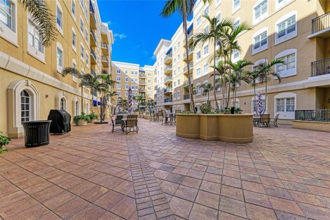 Copropriété à vendre à Sarasota, Floride: 2 chambres, 100.71 m2 № 2195302 - photo 5