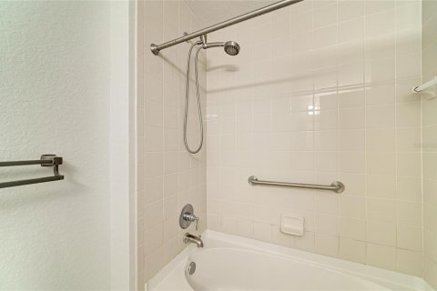 Copropriété à vendre à Sarasota, Floride: 2 chambres, 100.71 m2 № 2195302 - photo 22