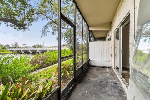Condominio en alquiler en Tampa, Florida, 1 dormitorio, 70.61 m2 № 1858180 - foto 11