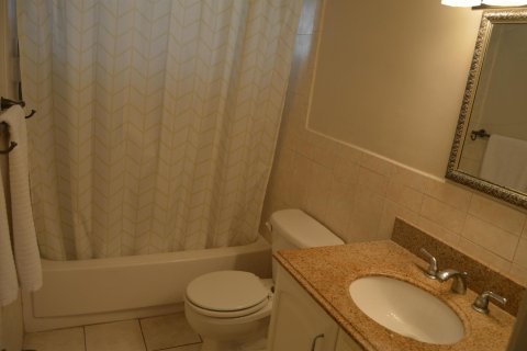 Купить кондоминиум в Форт-Лодердейл, Флорида 3 комнаты, 62.24м2, № 2245571 - фото 25