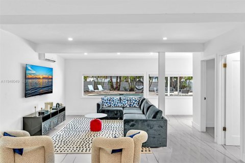 Купить виллу или дом в Холливуд, Флорида 7 спален, 277.96м2, № 2004079 - фото 25