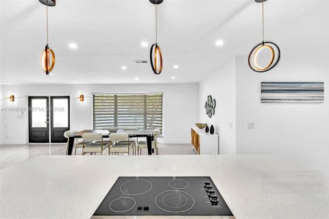 Купить виллу или дом в Холливуд, Флорида 7 спален, 277.96м2, № 2004079 - фото 23