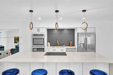 Купить виллу или дом в Холливуд, Флорида 7 спален, 277.96м2, № 2004079 - фото 18