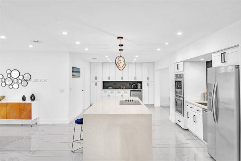 Купить виллу или дом в Холливуд, Флорида 7 спален, 277.96м2, № 2004079 - фото 20