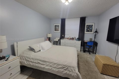 Adosado en venta en Lauderhill, Florida, 2 dormitorios, 93.18 m2 № 1961567 - foto 14