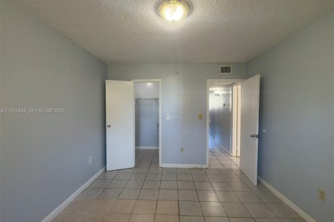 Touwnhouse à vendre à Lauderhill, Floride: 2 chambres, 93.18 m2 № 1961567 - photo 19