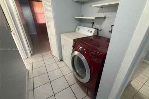 Touwnhouse à vendre à Lauderhill, Floride: 2 chambres, 93.18 m2 № 1961567 - photo 22