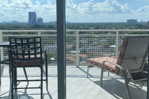 Condominio en alquiler en Miami, Florida, 1 dormitorio, 63.73 m2 № 2066096 - foto 9