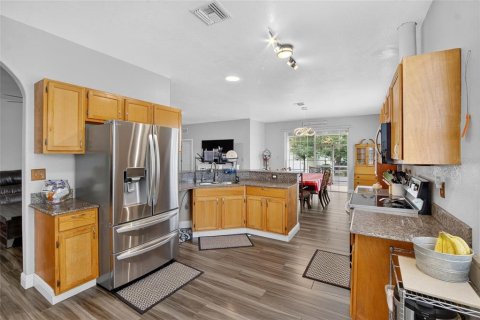 House in Lake Wales, Florida 7 bedrooms, 201.6 sq.m. № 1904894 - photo 25