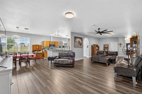 Casa en venta en Lake Wales, Florida, 7 dormitorios, 201.6 m2 № 1904894 - foto 17