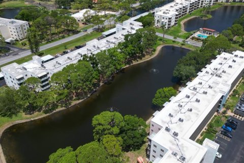 Copropriété à louer à Saint Petersburg, Floride: 2 chambres, 102.19 m2 № 1869719 - photo 8