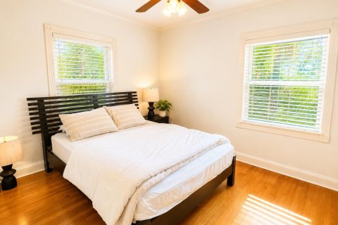 House in Fort Lauderdale, Florida 2 bedrooms, 102.01 sq.m. № 2175901 - photo 6
