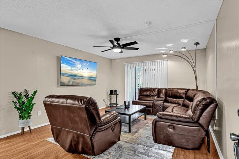 Copropriété à louer à Tampa, Floride: 2 chambres, 91.42 m2 № 2196215 - photo 4