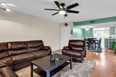 Copropriété à louer à Tampa, Floride: 2 chambres, 91.42 m2 № 2196215 - photo 5