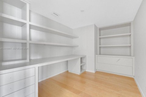 Купить кондоминиум в Авентура, Флорида 2 спальни, 147.71м2, № 2244357 - фото 20