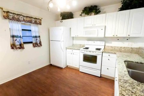 Copropriété à louer à Punta Gorda, Floride: 2 chambres, 107.12 m2 № 2166760 - photo 3