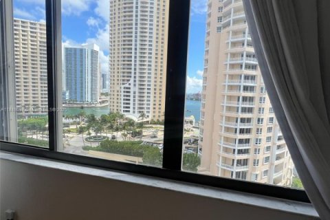 Condominio en venta en Miami, Florida, 1 dormitorio, 59.46 m2 № 1958147 - foto 9