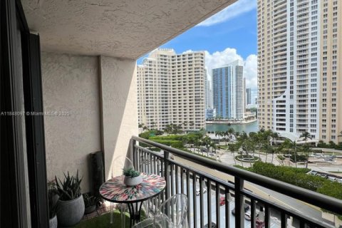 Condominio en venta en Miami, Florida, 1 dormitorio, 59.46 m2 № 1958147 - foto 22