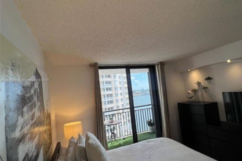 Condominio en venta en Miami, Florida, 1 dormitorio, 59.46 m2 № 1958147 - foto 17