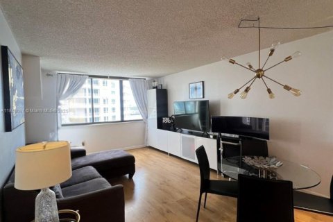 Condominio en venta en Miami, Florida, 1 dormitorio, 59.46 m2 № 1958147 - foto 7