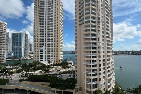 Condominio en venta en Miami, Florida, 1 dormitorio, 59.46 m2 № 1958147 - foto 12