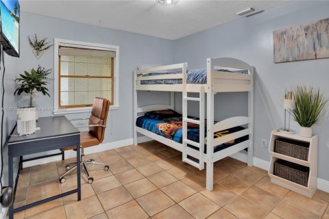 House in Miami, Florida 6 bedrooms, 274.9 sq.m. № 1977851 - photo 22