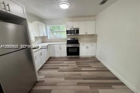 Villa ou maison à Hollywood, Floride 3 chambres, 102.19 m2 № 2168806