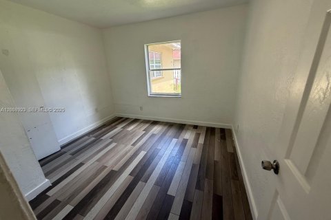 Villa ou maison à louer à Hollywood, Floride: 3 chambres, 102.19 m2 № 2168806 - photo 7