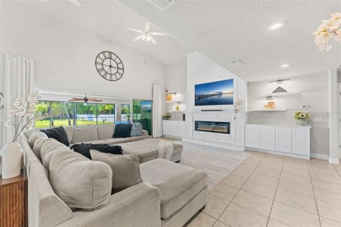 Casa en venta en Melbourne, Florida, 6 dormitorios, 368.82 m2 № 2138213 - foto 12