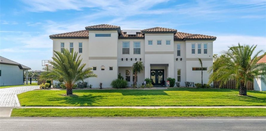 Casa en Melbourne, Florida 6 dormitorios, 368.82 m2 № 2138213