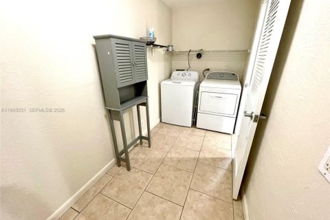 Villa ou maison à louer à Coral Springs, Floride: 3 chambres, 189.71 m2 № 2001251 - photo 22