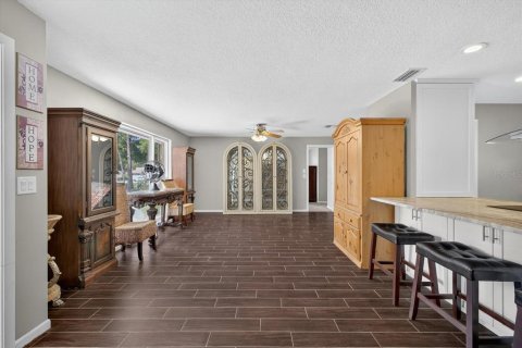 House in Dunedin, Florida 3 bedrooms, 165.46 sq.m. № 1851283 - photo 11