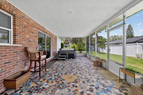 House in Dunedin, Florida 3 bedrooms, 165.46 sq.m. № 1851283 - photo 25