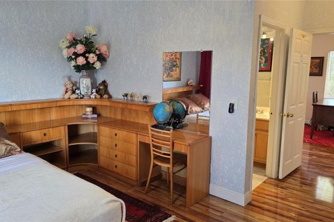 House in Tampa, Florida 6 bedrooms, 302.95 sq.m. № 2213720 - photo 20
