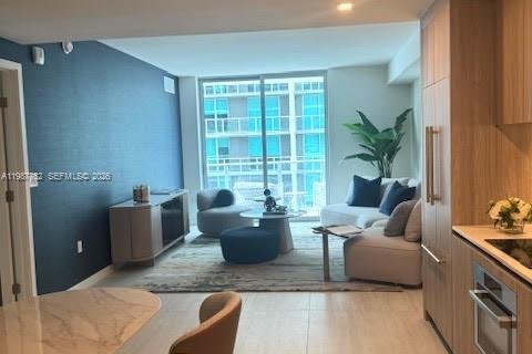 Купить кондоминиум в Майами, Флорида 1 спальня, 80.08м2, № 2276602 - фото 3