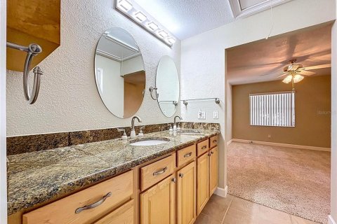 Condo in Clearwater, Florida, 2 bedrooms  № 1630319 - photo 25