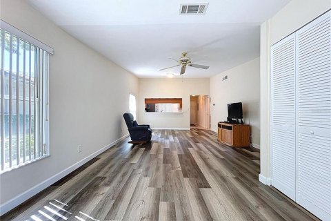 Condo in Clearwater, Florida, 2 bedrooms  № 1630319 - photo 17