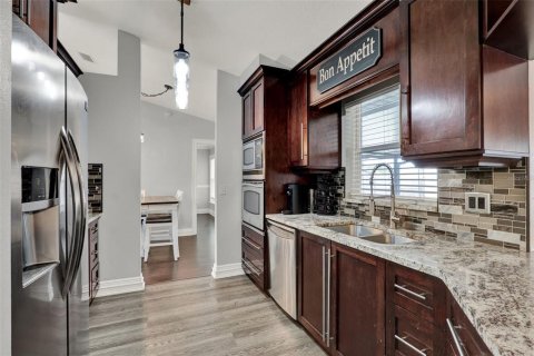 Villa ou maison à vendre à Deltona, Floride: 4 chambres, 145.21 m2 № 1795152 - photo 22