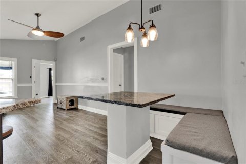 Villa ou maison à vendre à Deltona, Floride: 4 chambres, 145.21 m2 № 1795152 - photo 27