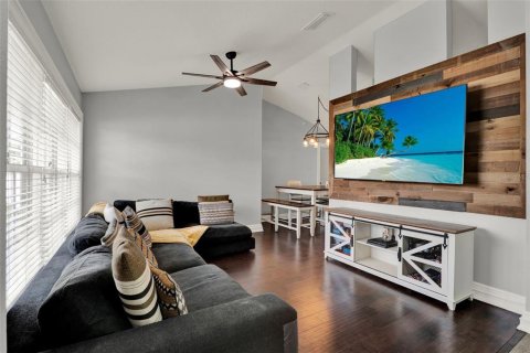 Villa ou maison à vendre à Deltona, Floride: 4 chambres, 145.21 m2 № 1795152 - photo 17