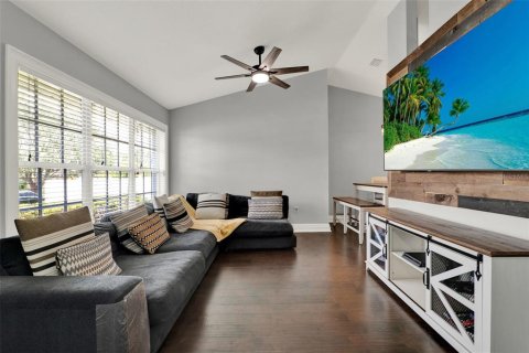 Villa ou maison à vendre à Deltona, Floride: 4 chambres, 145.21 m2 № 1795152 - photo 15