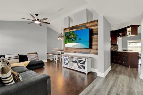 Villa ou maison à vendre à Deltona, Floride: 4 chambres, 145.21 m2 № 1795152 - photo 16