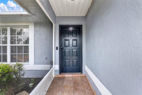 Villa ou maison à vendre à Deltona, Floride: 4 chambres, 145.21 m2 № 1795152 - photo 11