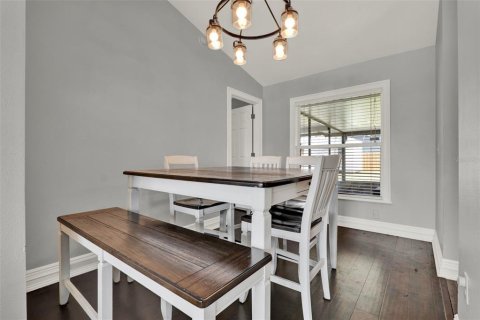 Villa ou maison à vendre à Deltona, Floride: 4 chambres, 145.21 m2 № 1795152 - photo 13